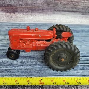 Vintage silk 1/32 scale cast aluminum narrow front end tractor red & black